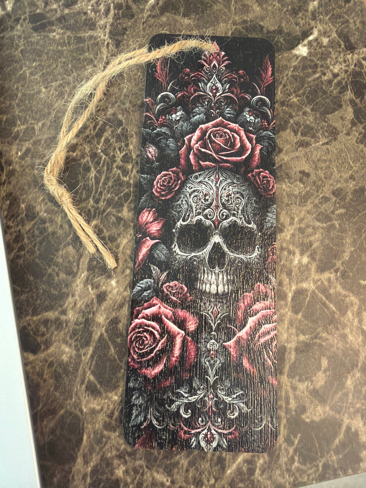 Skull/roses